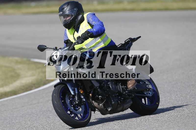 /01 02.04.2026 MAZ ADR/Gruppe gelb Gruppe gruen/17